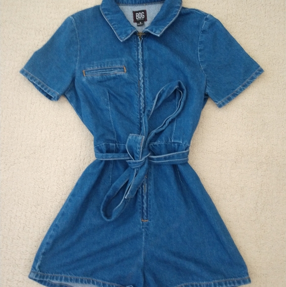 UO Hello Sunshine denim romper - Picture 2 of 4